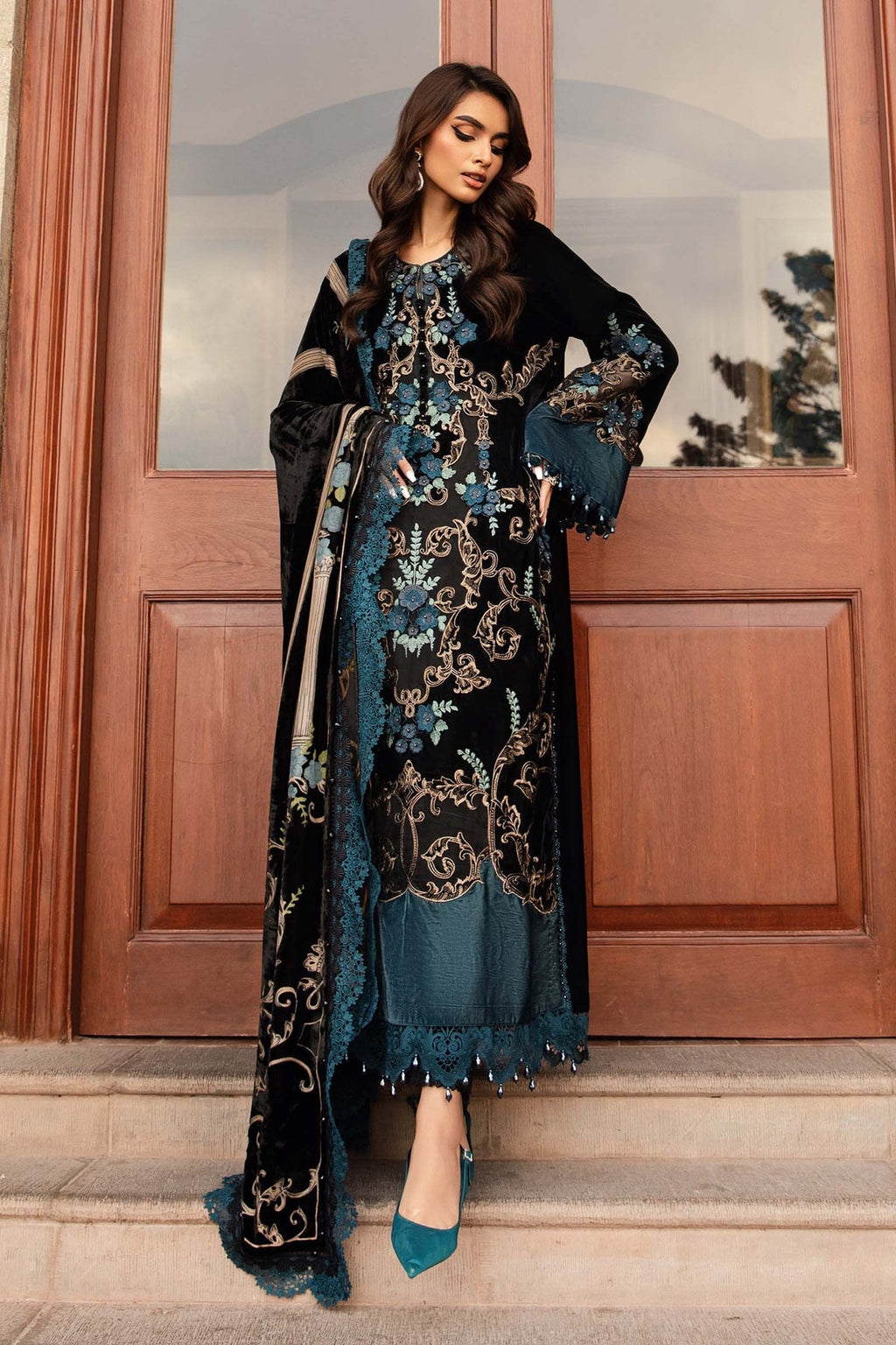 Maria b velvet luxe (DL-1208) Black and Teal Pakistani indian wedding bridal dresses mehndi nikkah eid formal party outfits usa uk, canada, australia, gemany, pakistani wedding dress, pakistani bridal dresses, pakistani wedding guest dresses, nikkah dresses, pakistani wedding outfits, pakistani wedding wear, pakistani wedding guest outfits, wedding wear pakistani dresses, asian pakistani wedding dresses, bridal pakistani gowns, bridal wear dresses pakistani, pak bridal dress, paki wedding dress, pakistani b
