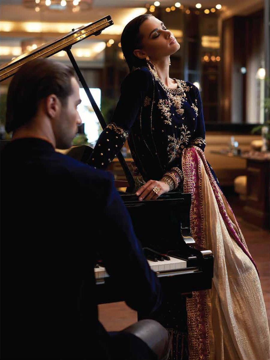 MUSHQ Luxury Velvet PHANASM