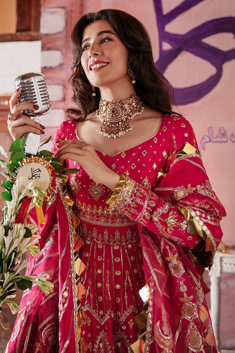 MNR MUSARRAT NAZIR - ZWU22-09